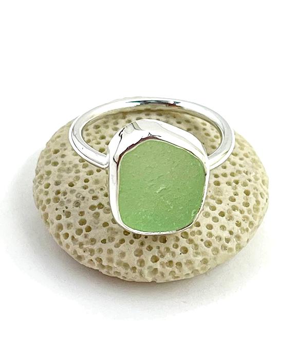 Soft Mint Green Sea Glass Ring Simple Round Band - Size 8