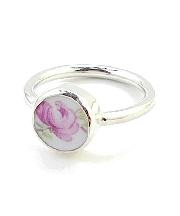 Tiny Pink flower with Leaves Vintage Pottery Ring- Size 5.5