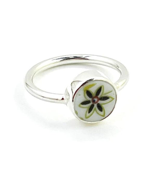 Simple Green & Brown Flower Vintage Pottery Ring- Size 5