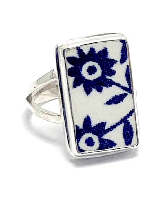 Double Daisy Blue & White  Vintage Pottery Rectangle Ring- Size 7.5