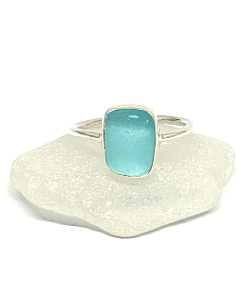 Bright Aqua Sea Glass 