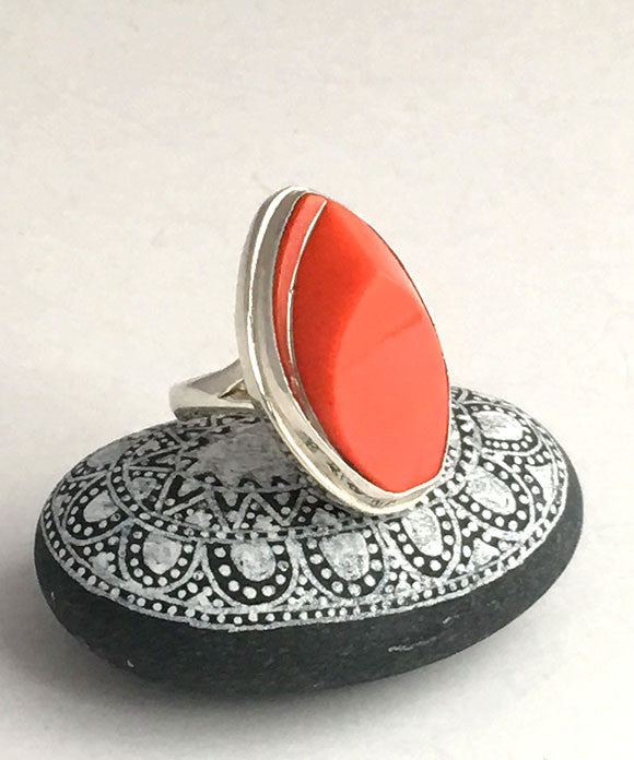 Red Deco Vintage Button Statement Ring - Size 7